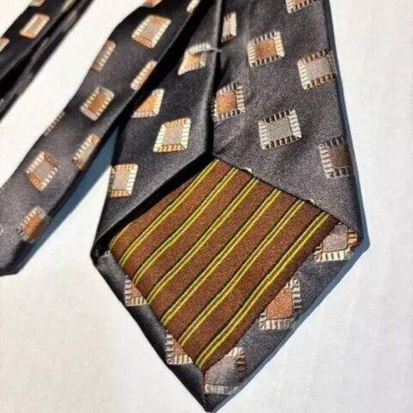 BCBG Attitude Mens Gray Brown Squares Necktie 100% Imported Silk Hand Sewn 56' - Picture 2 of 4